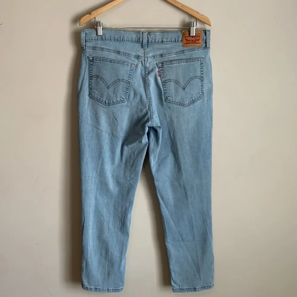 Levi’s Jeans Size 31 Boyfriend Womens Used Light Wash Blue - Picture 3 of 9